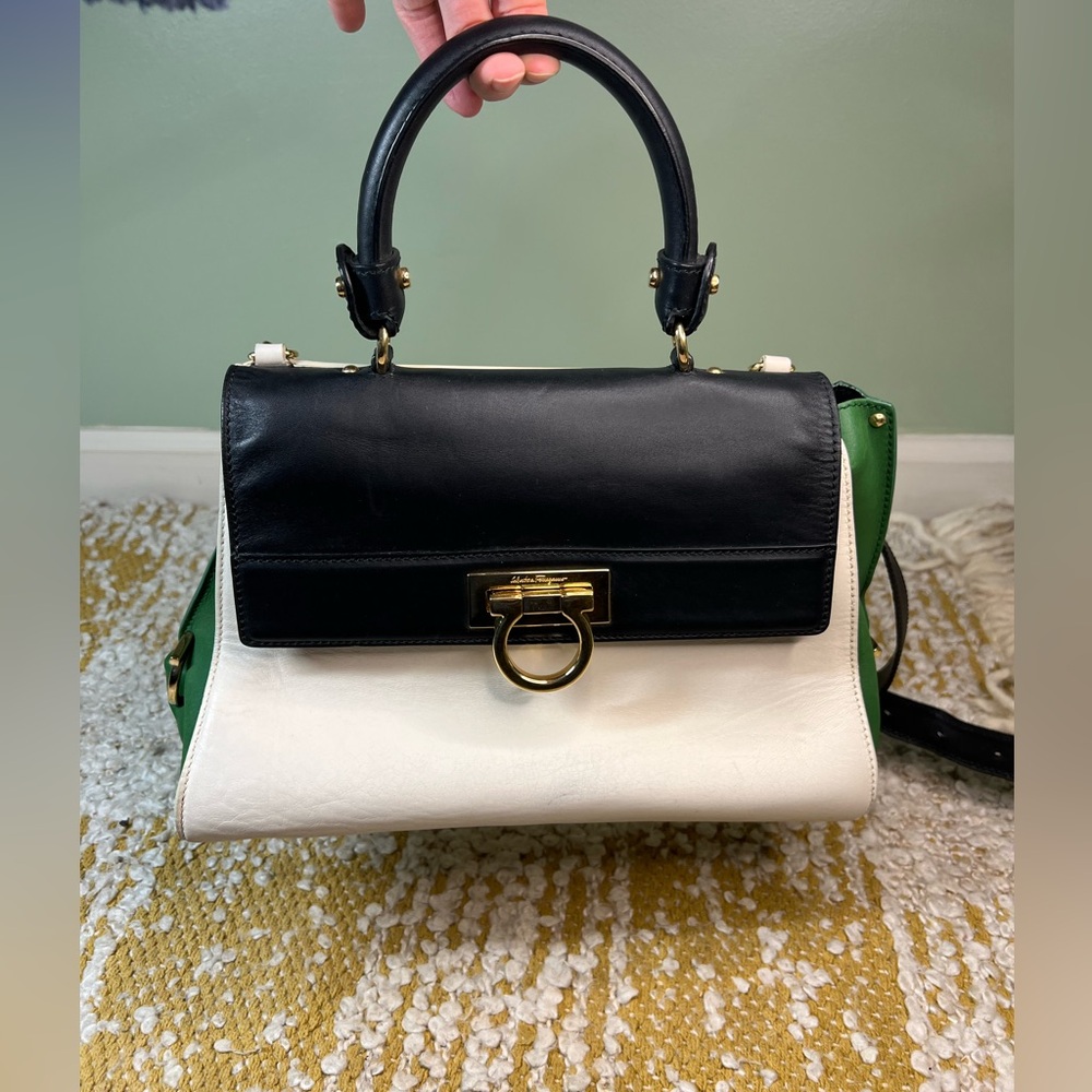 Tricolor Salvatore Ferragamo Gancini Sophia